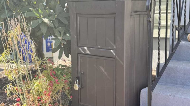 Keter Package Delivery Box