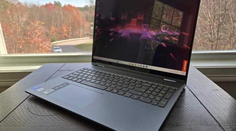 Lenovo IdeaPad 5i 2-in-1 hero