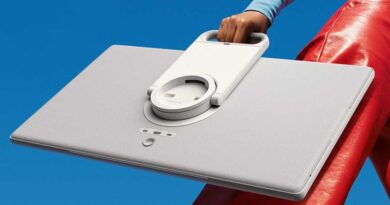 Samsung Movingstyle Portable Monitor held by its handle