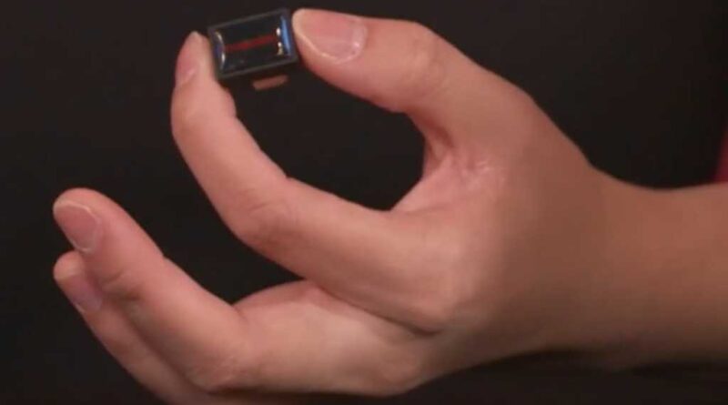 SanDisk tiny USB flash drive 1