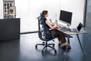 LiberNovo Chair Woman office 7023