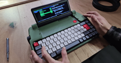 Micro Journal 2.1 writerdeck by Un Kyu Lee