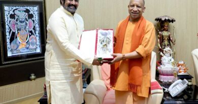 Akhanda2 makers meet UP CM Yogi Adityanath