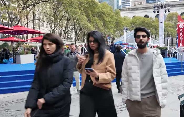 Anirudh Kavya Maran New York Spotting Goes Viral