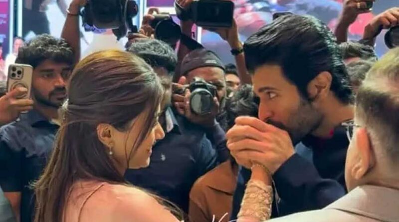 Rashmika and Vijay Devarakonda flaunt their love for eachother