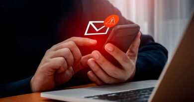 SMS-Spam, gefälschte SMS-Phishing von Scammer Concept