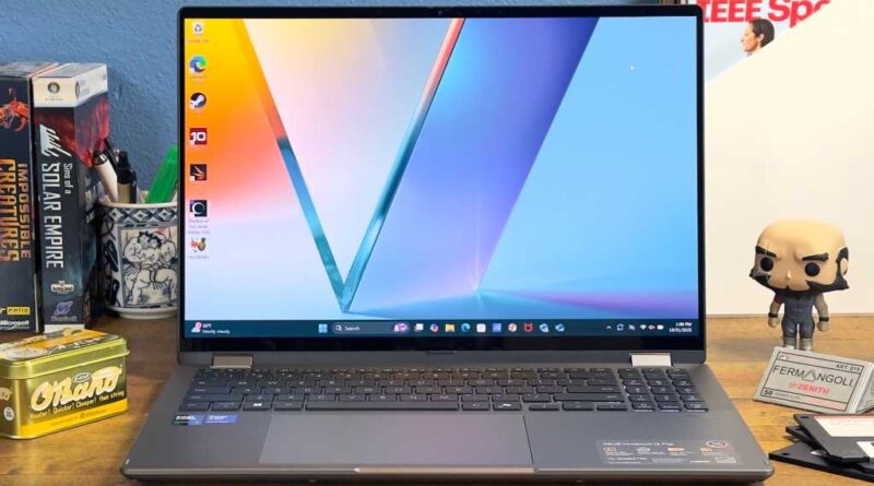 Asus Vivobook 16 Flip hero