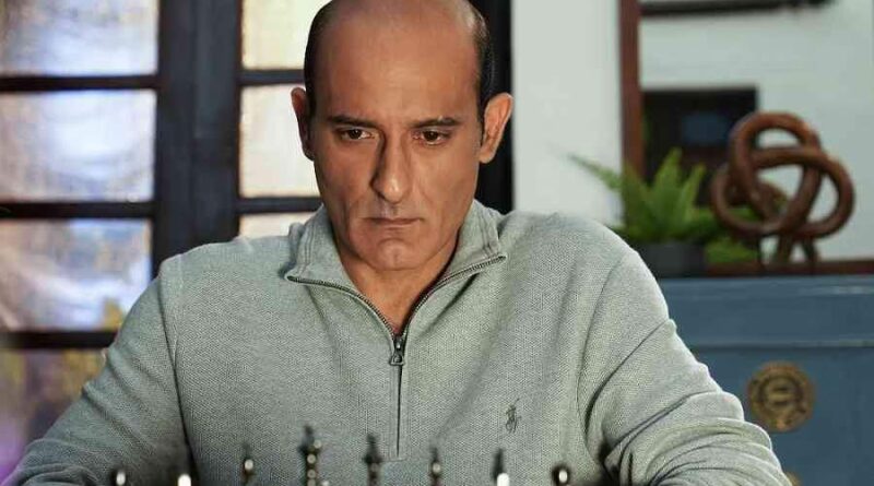 Did Akshaye Khanna play dirty politics