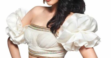 Janhvi furious on memes targeting her mom and Dharmendra