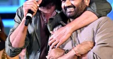 Prabhas Fans Special Gesture to Maruthi