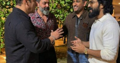 Ram Charan spotted with Dhoni - Salman Khan and Bobby