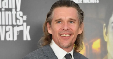 Ethan Hawke says he loved Maya Hawke`s role in Stranger Things