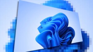 Windows 11 background light skewed and pixelated