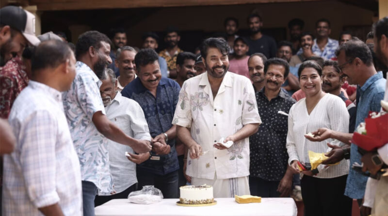 Padayaatra team felicitates Mammootty for Padma Bhushan