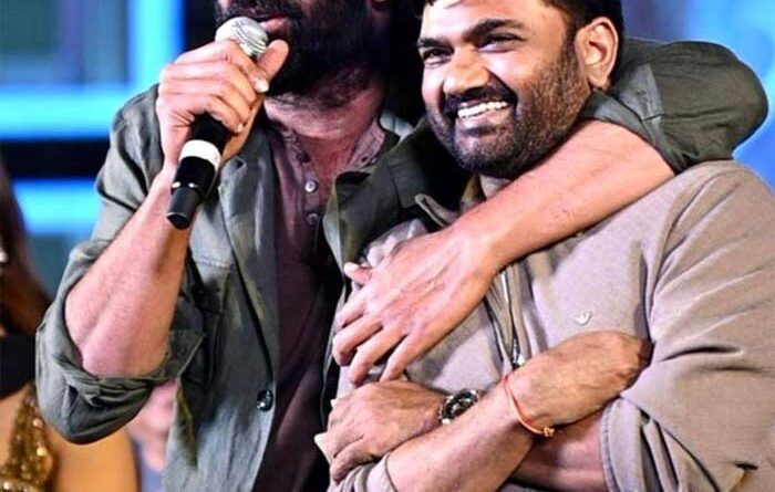 Is Prabhas planning to save Maruthi with another project