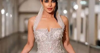 Priyanka Chopra lands in Hyderabad for Varanasi