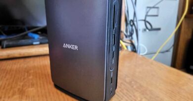 Anker 13 in 1 nano dock with removeable hub 1