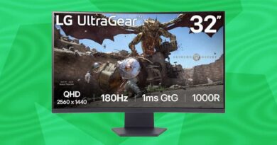 LG UltraGear 32GS60QC-B gaming monitor deal