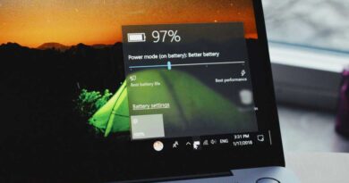 Windows laptop battery health and remaining battery life percentage