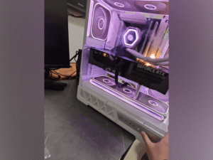 RTX 5090 bursts into flames