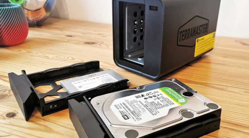 TerraMaster F2-212 NAS with exposed drive bays