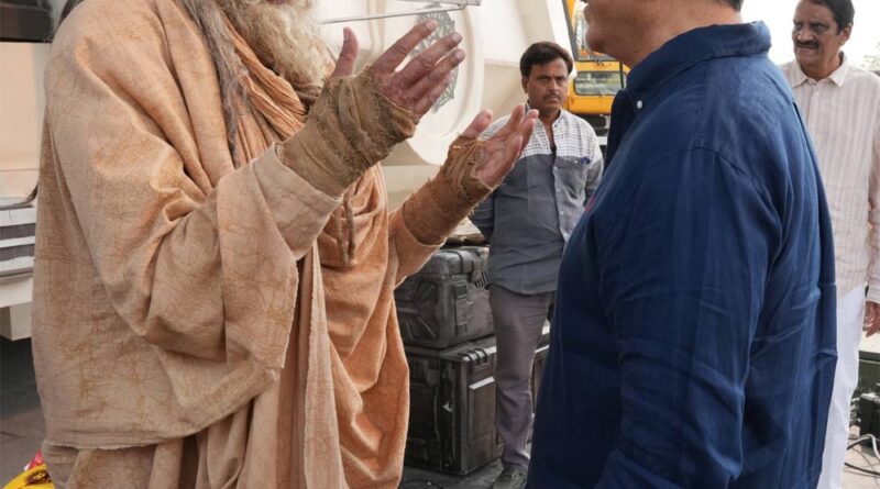 Amitabh Bachchan shares pic with Kamal Haasan at Kalki sequel