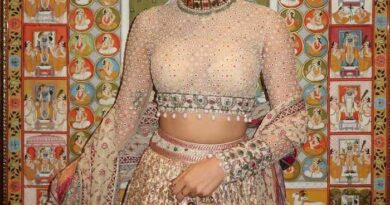 Khushi Kapoor in Mom 2