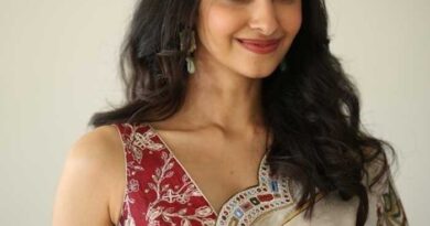 Manasa Varanasi reacts to the kissing scene