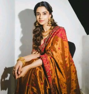 Meenakshi Chaudhary Bags Hindi Offer In Akshay Kumar Film