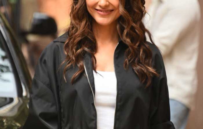 Mrunal Thakur Becoming More Popular With Rumours Thank Her Work