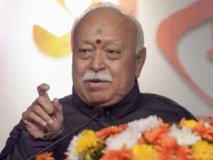 Venkatesh hosts RSS Chief-Celebrities meet