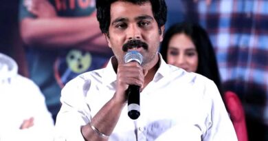 Vamsi Nandipati shocker about Nandi awards - Prasanna Kumar blasts