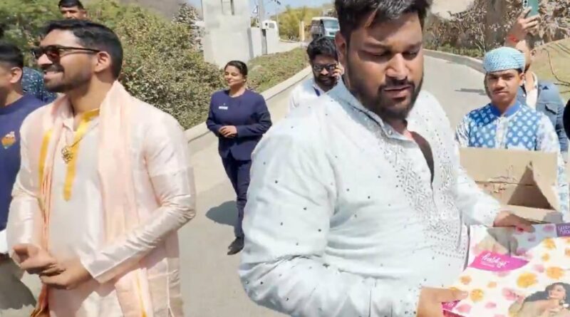 Vijay Devarakonda and Rashmika Mandanna distribute sweets to media