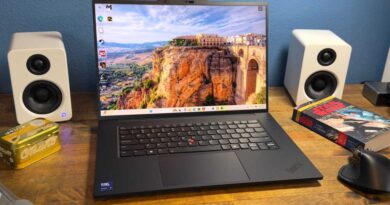 Lenovo ThinkPad T1g hero