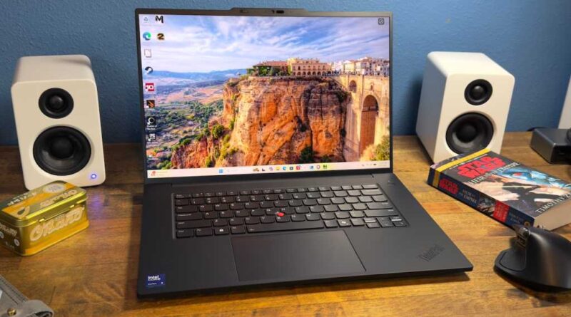 Lenovo ThinkPad T1g hero