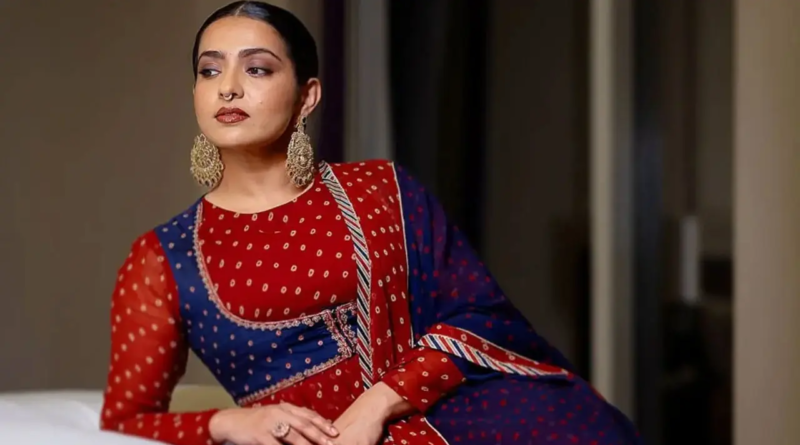 Parvathy Thiruvothu calls working with Hrithik Roshan an `honour`