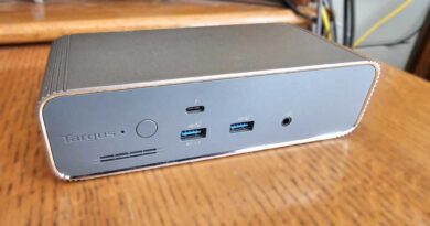 Targus Triple Display Dock 1