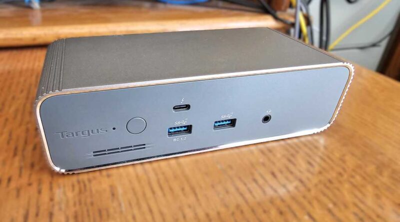 Targus Triple Display Dock 1