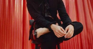 Hot Beauty on Love and War experience