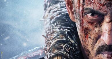 Salman shifts Battle of Galwan amid his father Sailm health