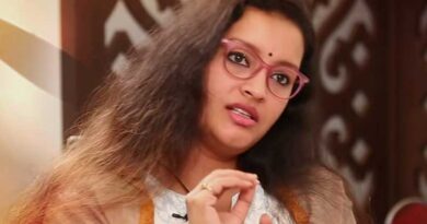 Renu Desai warns netizens for vulgar comments