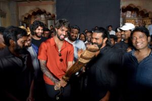 Ram Charan Sports Drama Peddi Sets Gets a Worldcup Winner Visit