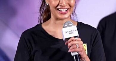 Varalakshmi links financial stability to kids, Manchu Lakshmi supports