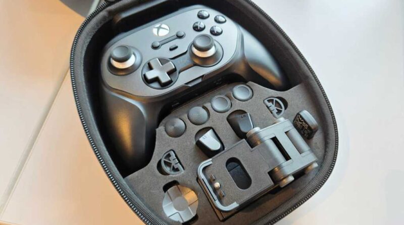 HyperX Clutch Talon in case