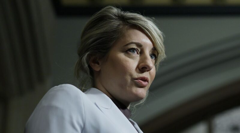 Joly rejects ‘cars in a kit’ for Stellantis to build EVs