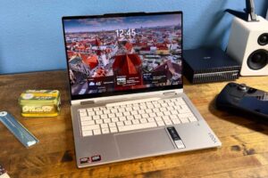 Lenovo Yoga 7a hero