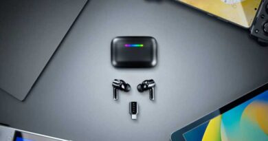 Razer Hammerhead V3 HyperSpeed wireless gaming earbuds