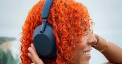 Sony WH-1000XM5 headphones