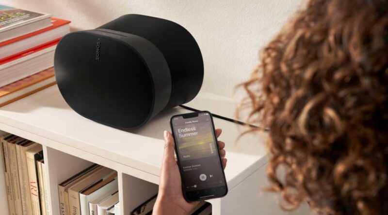 Sonos Era 300 speaker with phone