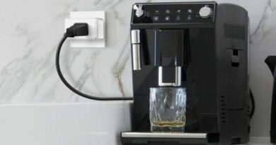 Kasa Matter Wi-Fi Smart Plug with Energy Monitoring